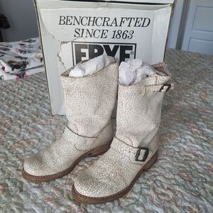 FRYE Veronica Shortie Crackle White Leather Women's Boots Size 6.5 Like New!